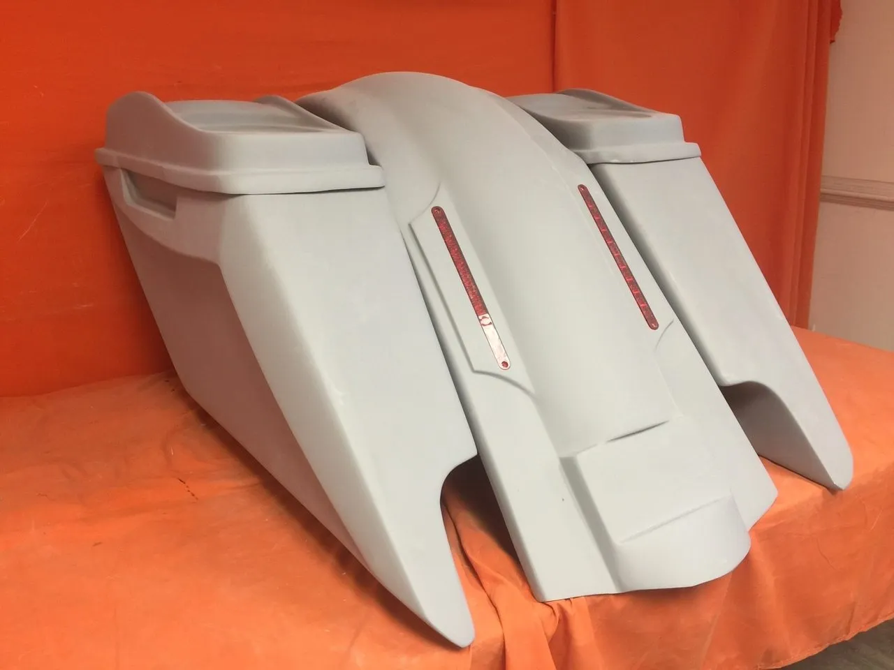 Harley Davidson 5" Fifty Five Extended Stretched Saddlebag LED Fender Kit - Dual Cut Outs   Dual 6 x 9 Speaker Lids